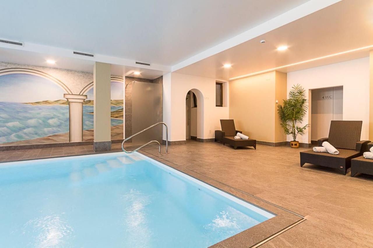 Hotel Montani Morter Bagian luar foto
